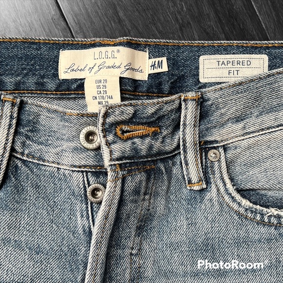 H&M mens tapered fit jeans - Picture 3 of 8